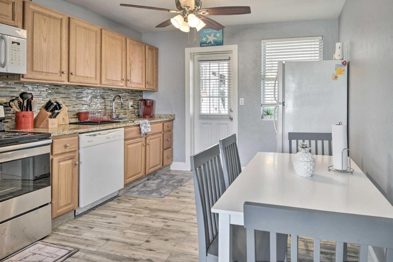 Ormond Beach Home With Screened Porch, Walk To Shore Εξωτερικό φωτογραφία